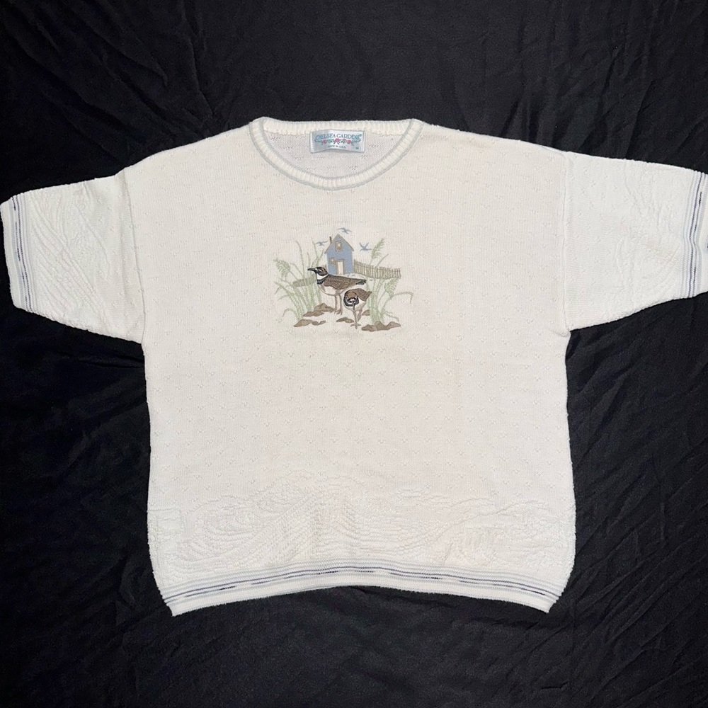Vintage Chelsea Gardens knitted embroidered short sleeve sweater w vivid birds